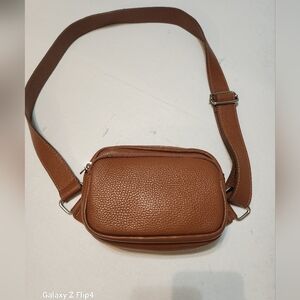 Isadora Chunky Italian Pebbled Leather Bum Bag EUC